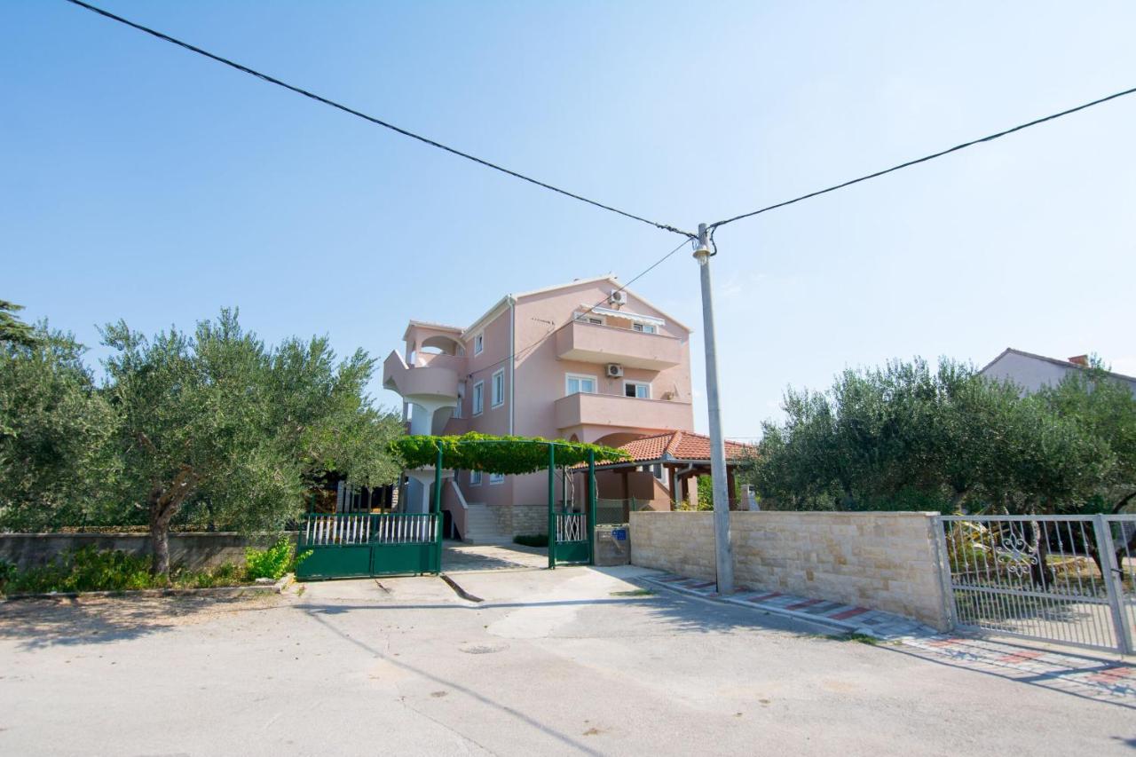 Apartment Lucija Biograd Na Moru Exteriör bild